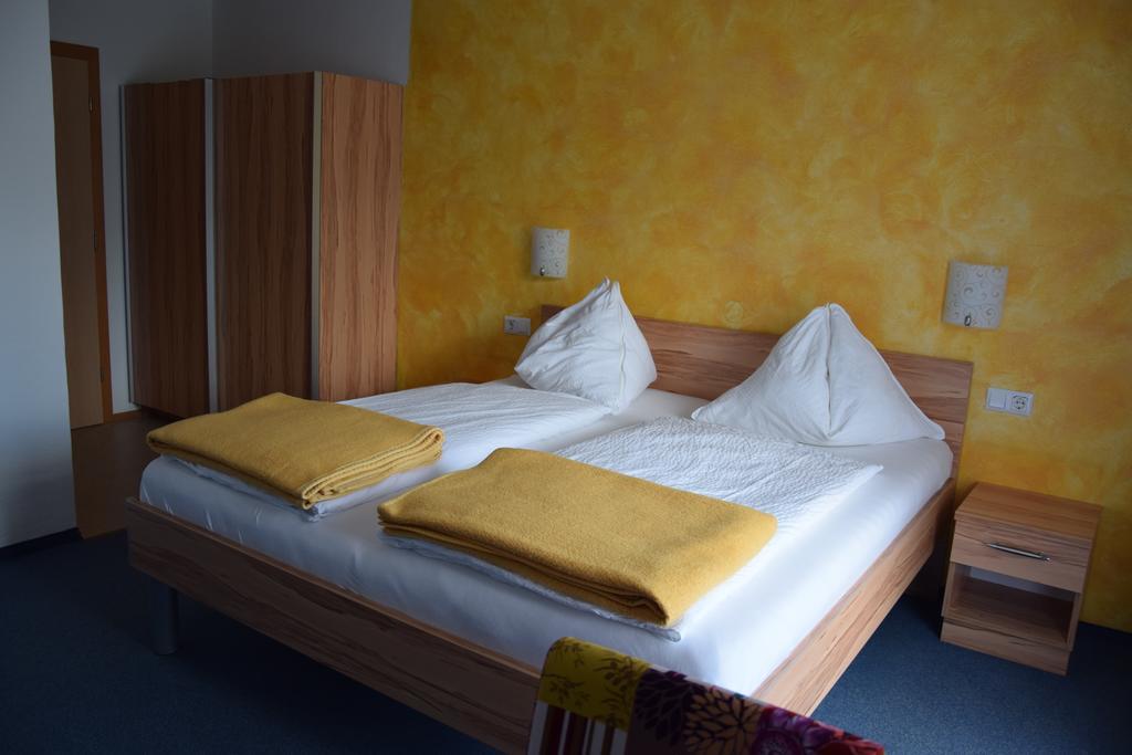 Fruehstueckspension Matheidl Ferlach Esterno foto