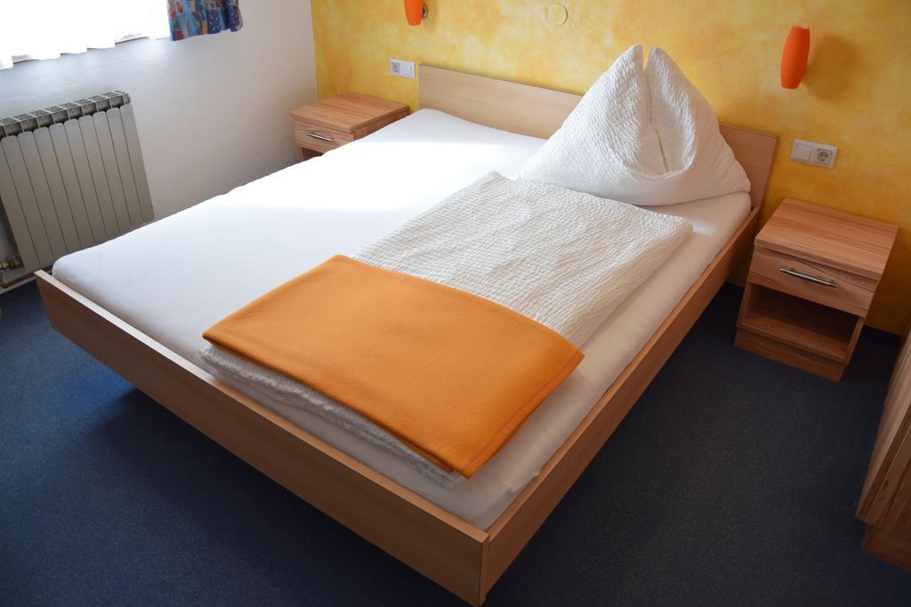 Fruehstueckspension Matheidl Ferlach Esterno foto